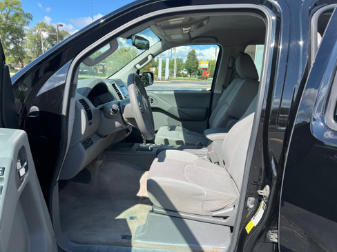 Used 2014 Nissan Frontier SV w/ SV Value Truck Package image 16