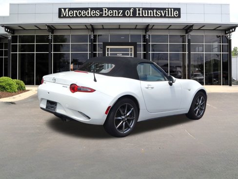 Used 2020 MAZDA MX-5 Miata Grand Touring image 3