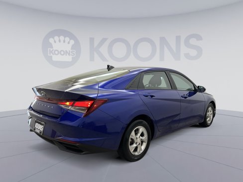 Used 2023 Hyundai Elantra SE image 5