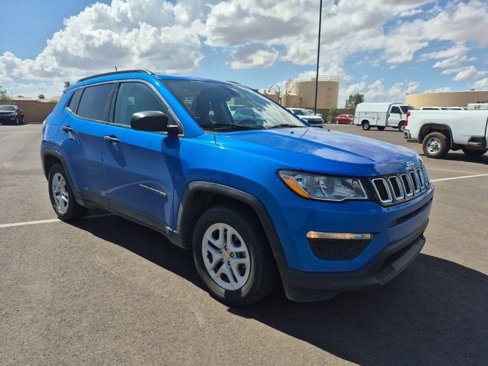 Used 2021 Jeep Compass Sport image 4