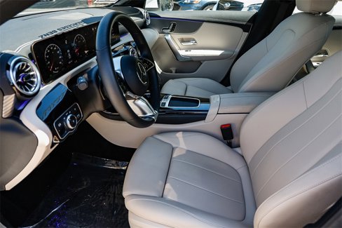 Used 2025 Mercedes-Benz CLA 250 4MATIC image 19