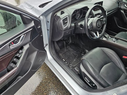 Used 2018 MAZDA MAZDA3 Grand Touring image 15