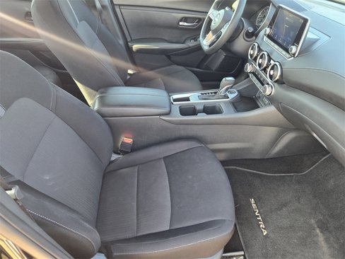 Used 2024 Nissan Sentra SV image 9