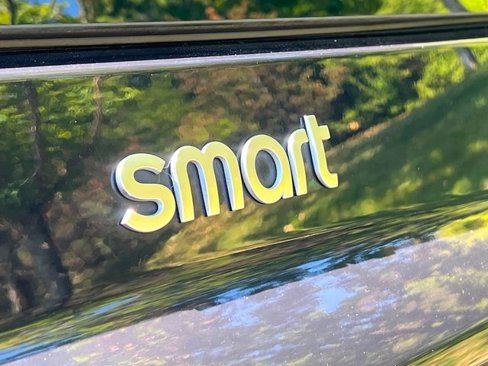 Used 2013 smart fortwo Coupe image 12
