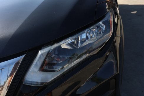 Used 2018 Nissan Rogue SV image 10