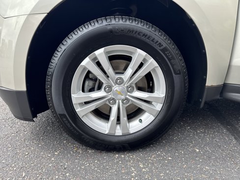 Used 2015 Chevrolet Equinox LS image 23