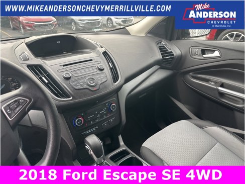 Used 2018 Ford Escape SE image 9