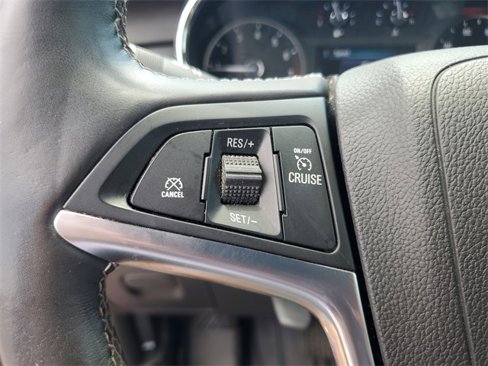 Used 2019 Buick Encore Essence image 11