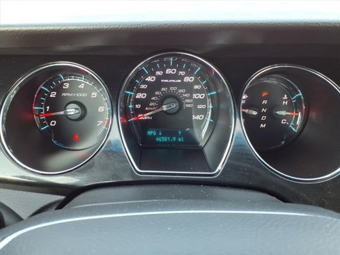 Used 2010 Ford Taurus Limited image 31