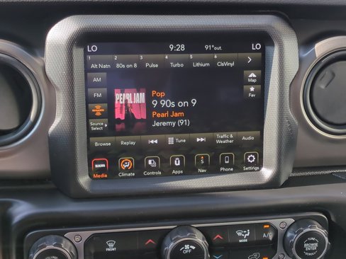 Used 2023 Jeep Gladiator Sport image 25