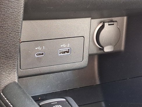 Certified 2024 Nissan Kicks SR w/ SR Premium Package image 22