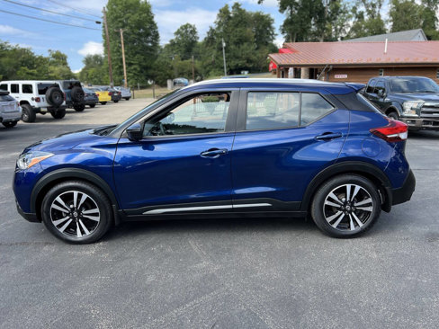 Used 2019 Nissan Kicks SR image 8