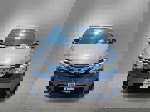 Used 2014 Toyota Camry L image 3