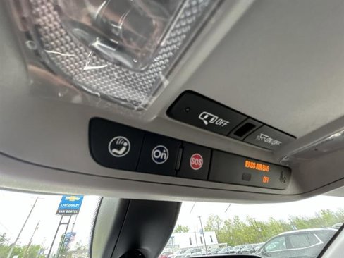 Used 2018 Chevrolet Equinox LT w/ LPO, Protection Package image 19