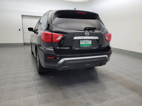 Used 2019 Nissan Pathfinder SV image 6