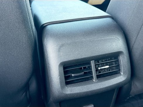 Used 2020 Chevrolet Equinox LT image 23