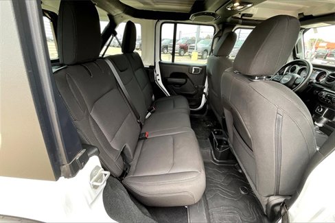 Used 2023 Jeep Wrangler Sport image 27