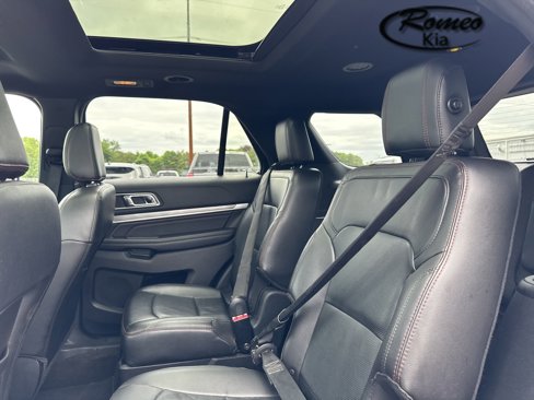 Used 2018 Ford Explorer Sport w/ Equipment Group 401A image 32