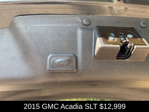 Used 2015 GMC Acadia SLT image 19