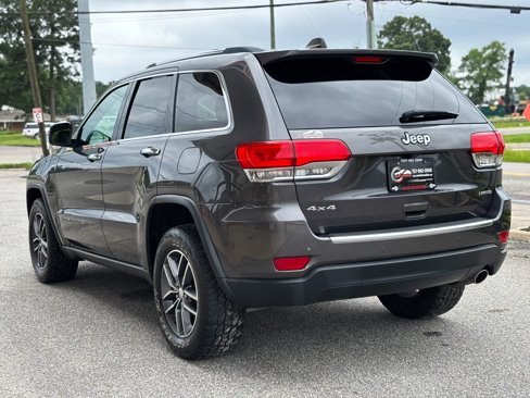Used 2017 Jeep Grand Cherokee Limited image 10