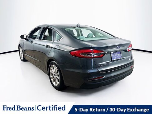 Used 2019 Ford Fusion SE image 8