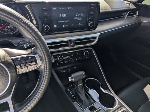 Used 2021 Kia K5 EX image 10