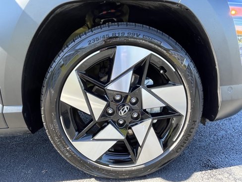 Used 2024 Hyundai Kona Limited image 30