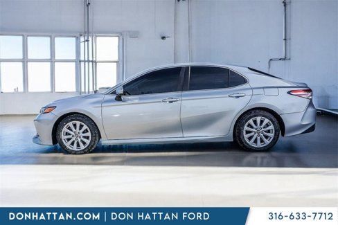 Used 2018 Toyota Camry L image 2