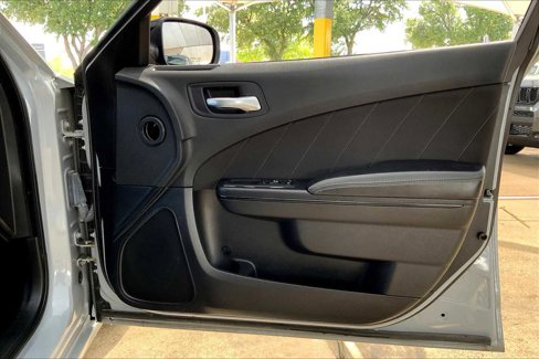 Used 2022 Dodge Charger SXT w/ Blacktop Package image 22