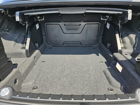 Used 2020 BMW M4 Convertible image 31