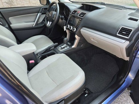 Used 2018 Subaru Forester 2.5i Premium w/ All-Weather Package image 5