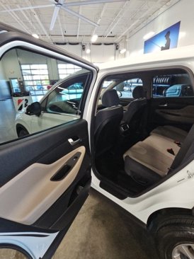 Used 2020 Hyundai Santa Fe SEL image 29