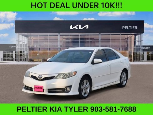 Used 2013 Toyota Camry L image 3