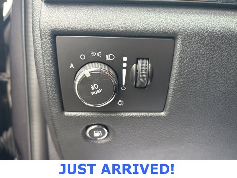 Used 2015 Jeep Grand Cherokee Overland image 11