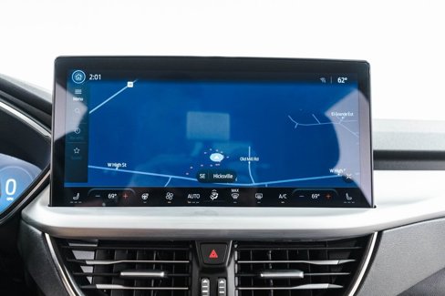 Used 2024 Ford Escape Platinum image 17
