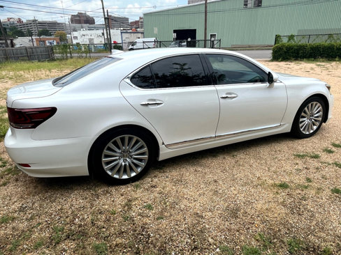 Used 2014 Lexus LS 460 image 9