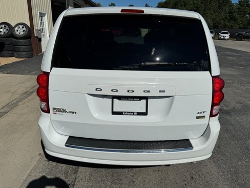 Used 2019 Dodge Grand Caravan GT image 4