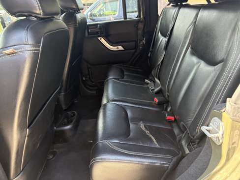 Used 2015 Jeep Wrangler Unlimited Sahara w/ Dual Top Group image 21
