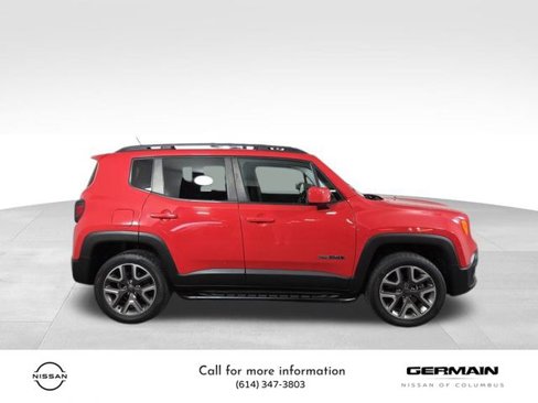 Used 2017 Jeep Renegade Latitude w/ Cold Weather Group image 4