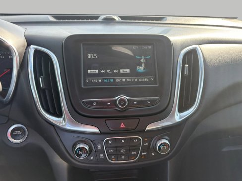 Used 2018 Chevrolet Equinox LT image 16