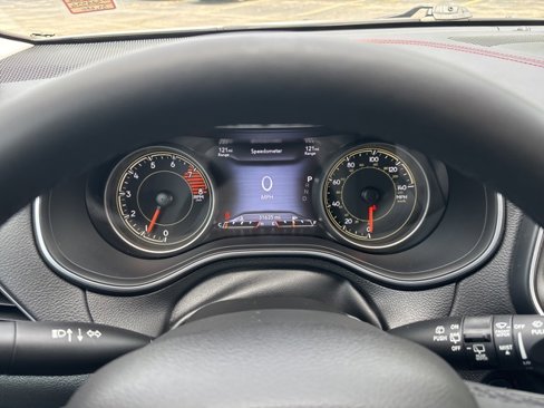 Used 2022 Jeep Cherokee Trailhawk w/ Premium Leather Package image 12