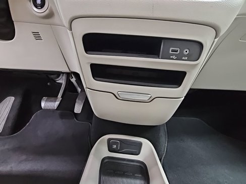 Used 2017 Chrysler Pacifica LX image 21