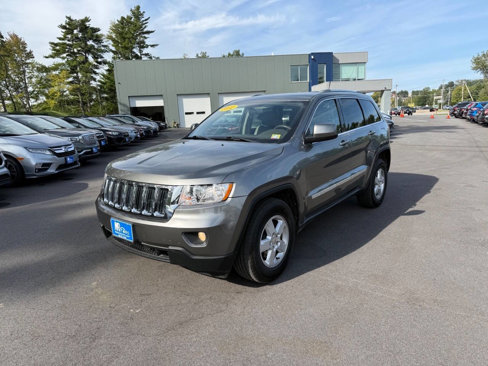 Used 2012 Jeep Grand Cherokee Laredo w/ Laredo E Group image 2
