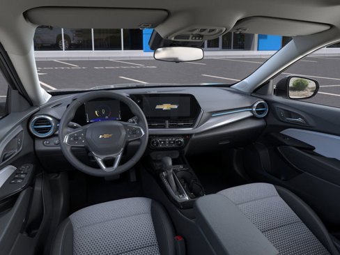New 2025 Chevrolet Trax LT w/ Sunroof Package image 16