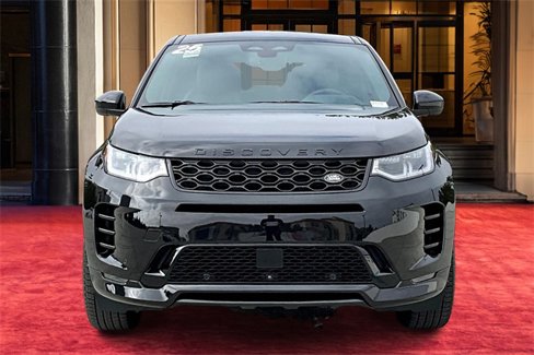 Used 2025 Land Rover Discovery Sport Dynamic SE image 2