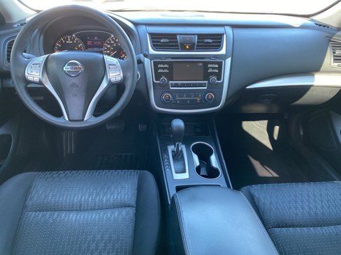 Used 2017 Nissan Altima 2.5 S image 4
