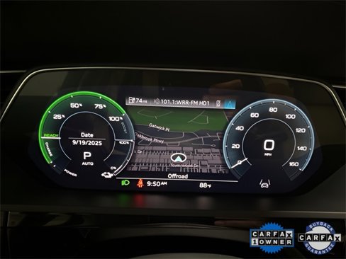 Used 2021 Audi e-tron Premium Plus w/ Premium Plus Package image 9