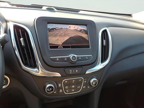 Used 2024 Chevrolet Equinox LT image 17