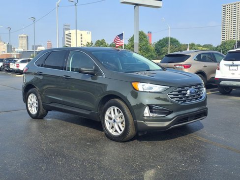 Used 2022 Ford Edge SEL w/ Convenience Package image 3