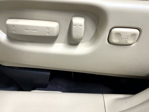 Used 2011 Honda CR-V EX-L image 9